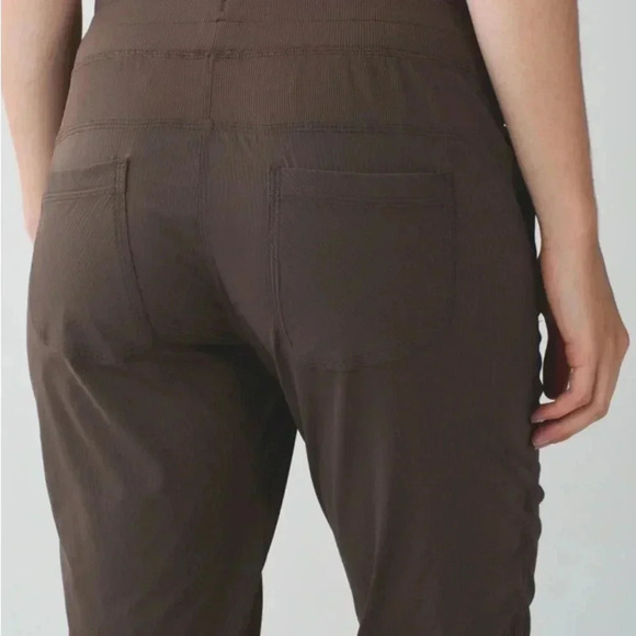 Lululemon Street To Studio Pant II Bark Chocolate 4 - Picture 4 of 8